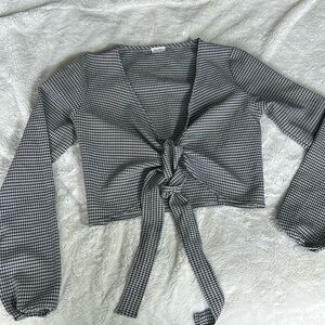 Long sleeve crop blouse